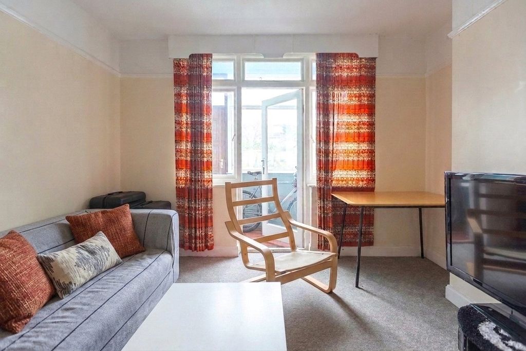 Property photo 2 of 14 Picture No. 68