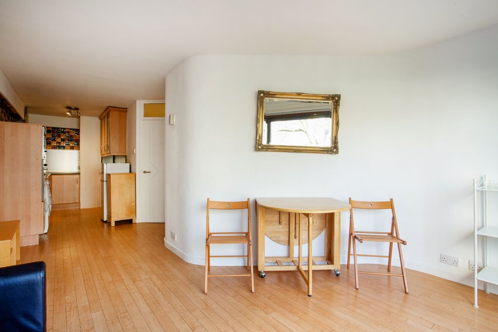 Property photo 2 of 10 Reception