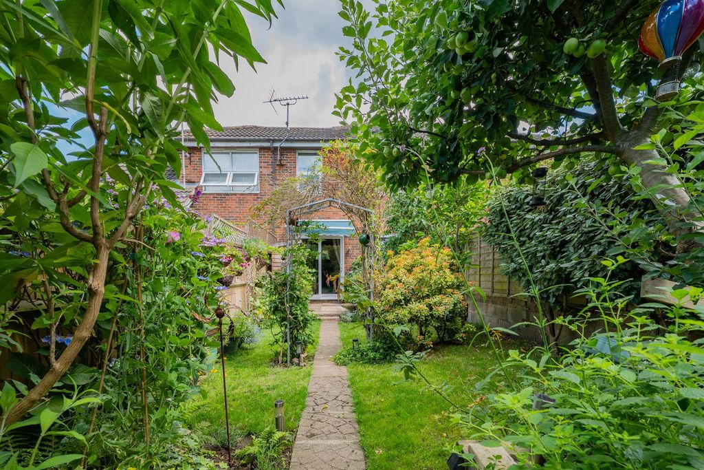 Property photo 2 of 14