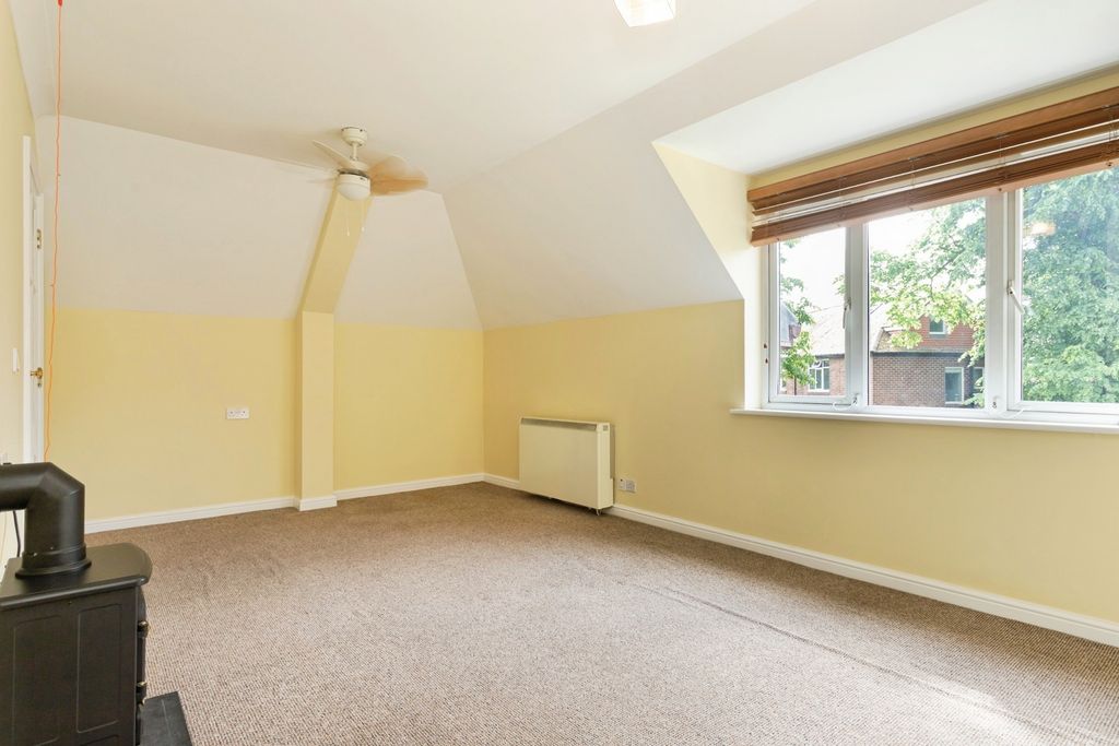 Property photo 3 of 13 Living Room
