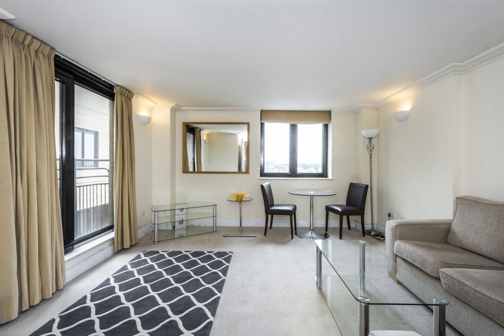 Property photo 2 of 8 Reception Room