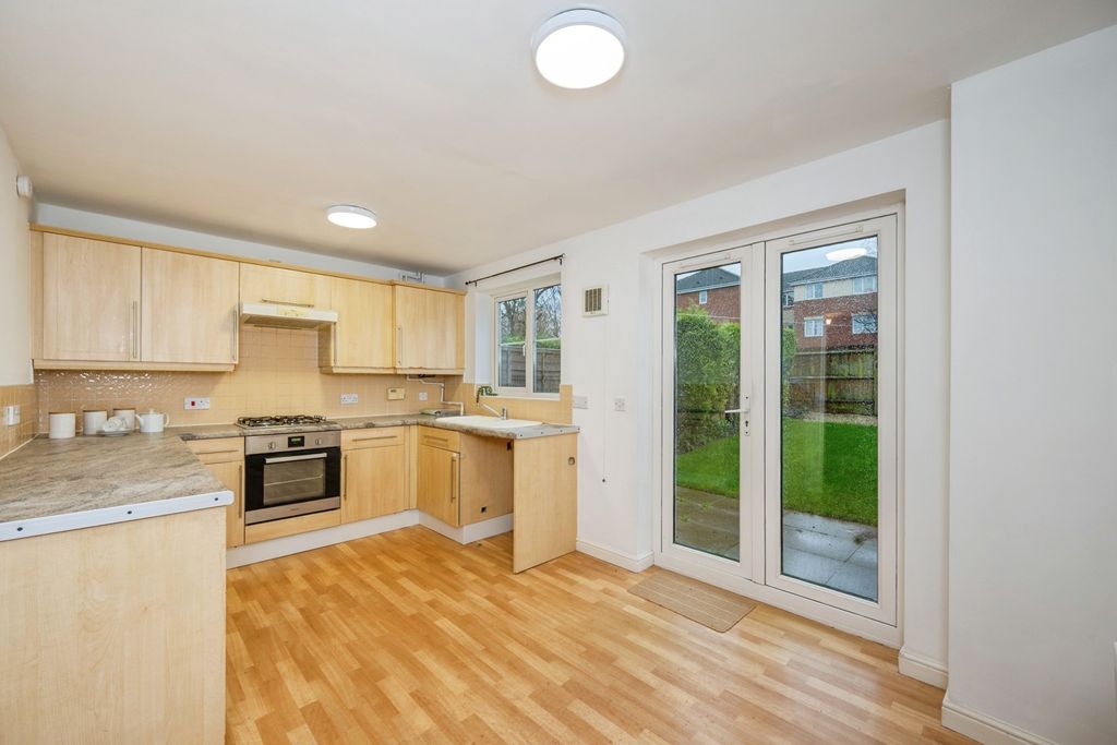 Property photo 3 of 20 Pbox-Img.Jpg