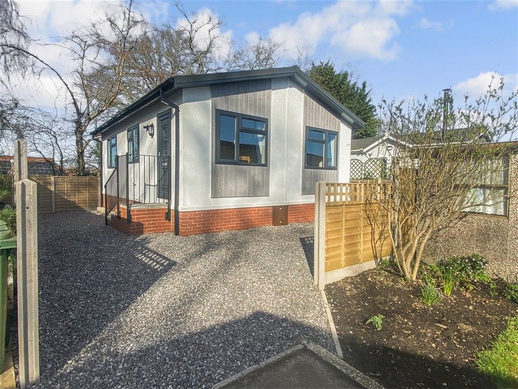 Property photo 1 of 8 Front 1