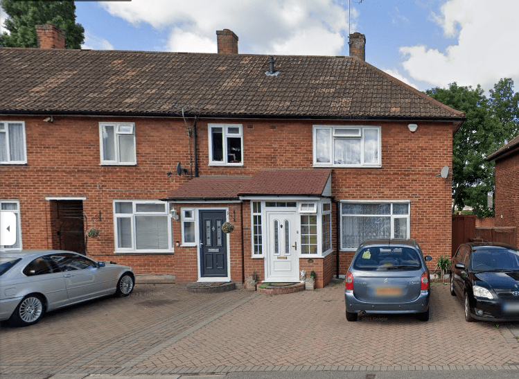 Property photo 1 of 15 Three Bedroom Terraced House In Harrow Weald