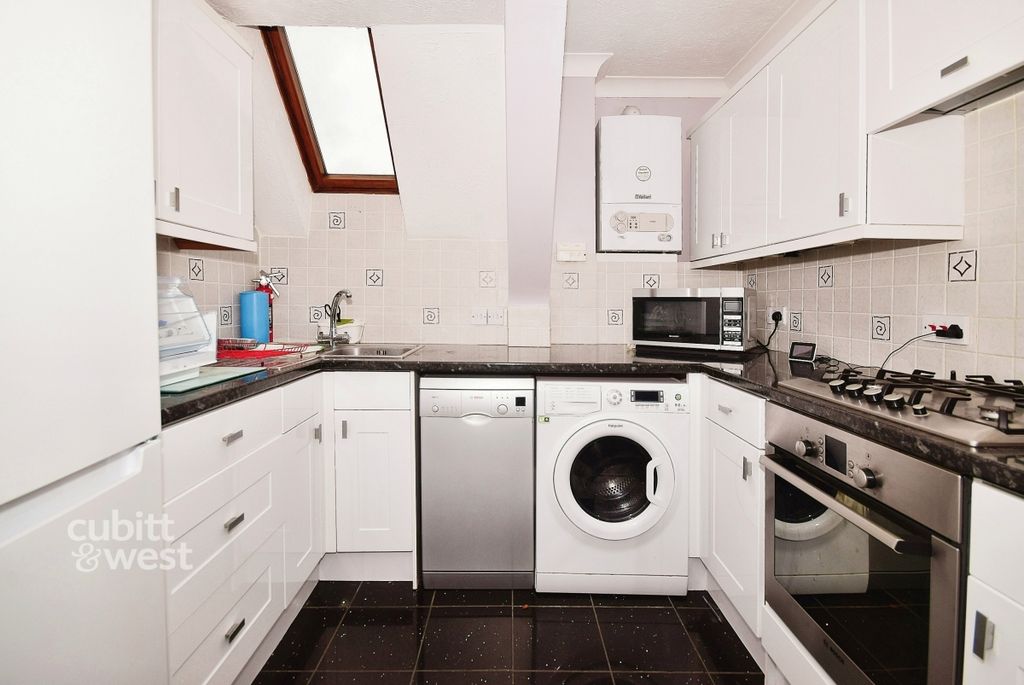 Property photo 3 of 11 23Dd04A8-Dsc_0281