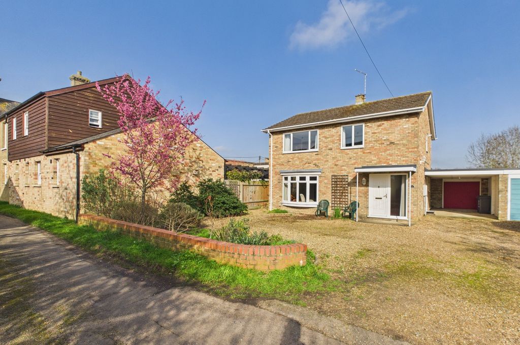 Property photo 1 of 20 Cam02519G0-Pr0392-Still022