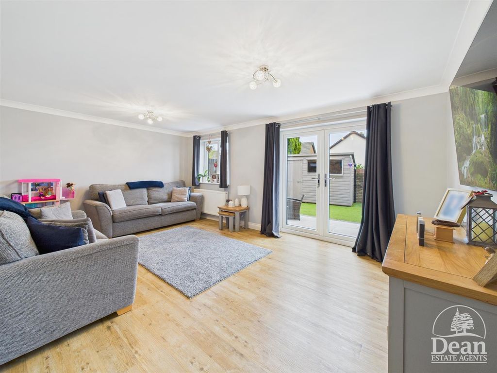 Property photo 2 of 19