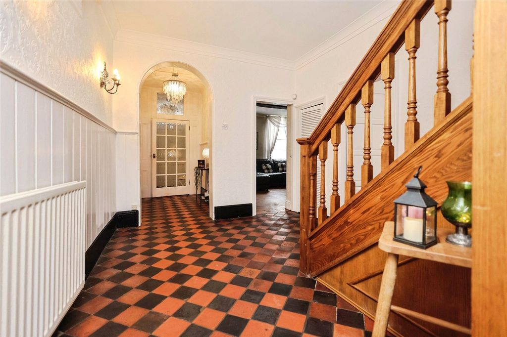 Property photo 2 of 26 Picture No. 03