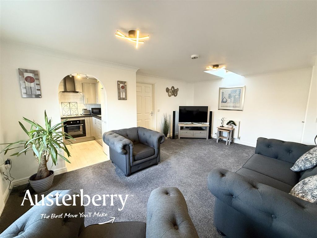 Property photo 3 of 11 Img_5886.Jpg