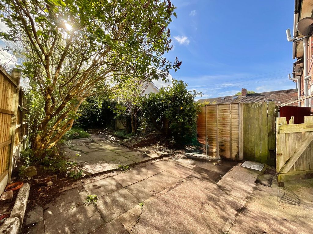 Property photo 2 of 19