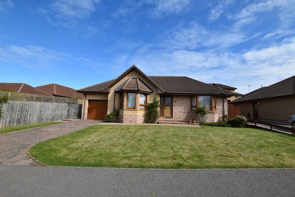 Property photo 1 of 19