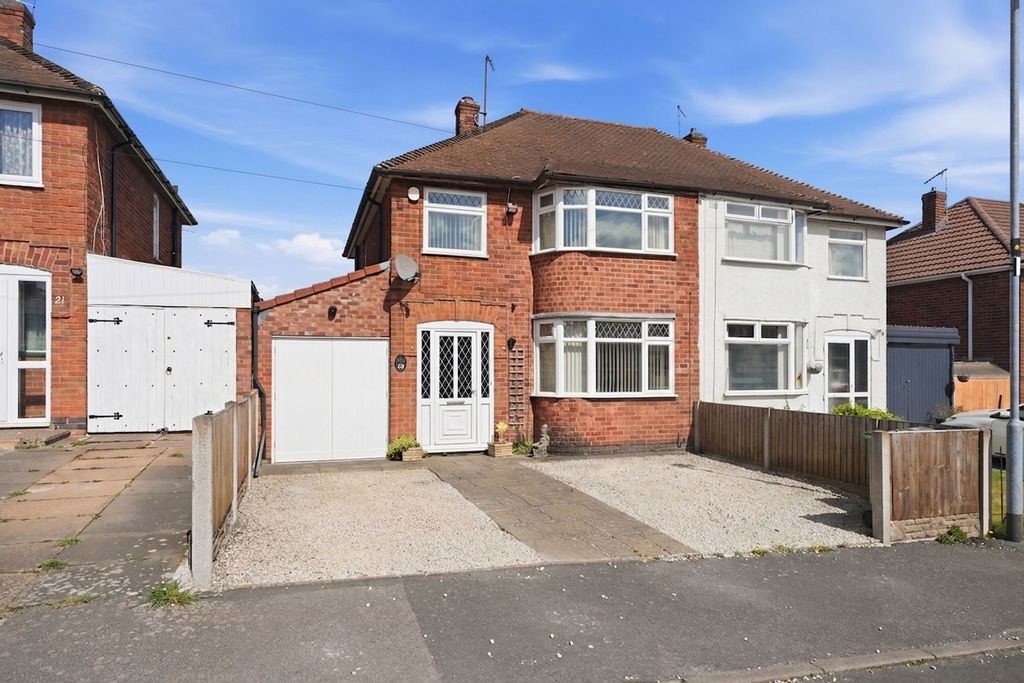 Property photo 1 of 18