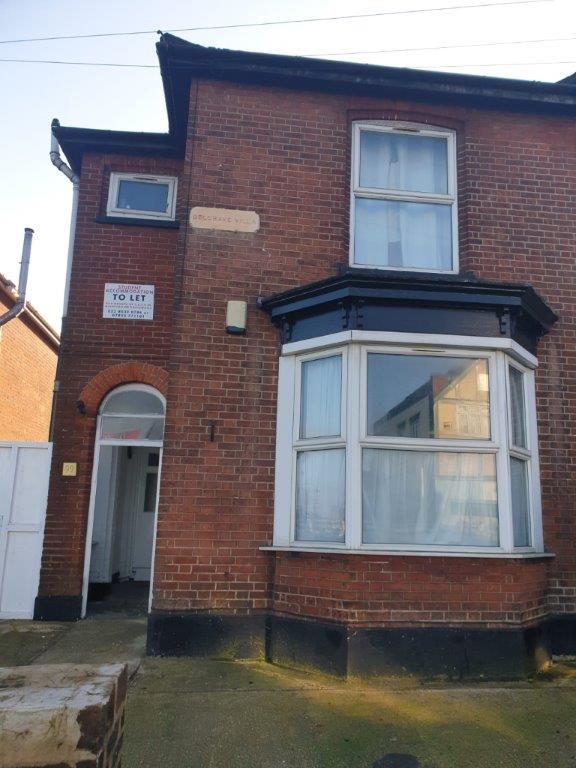 Property photo 2 of 7