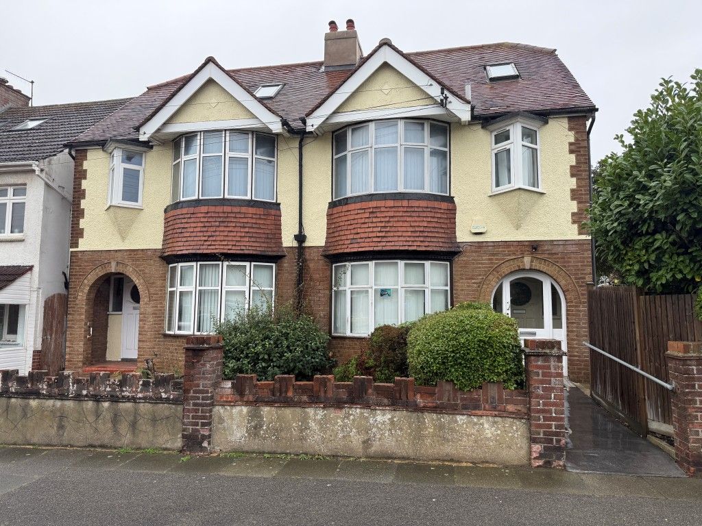 Property photo 1 of 16 Front Elevation From Links Road