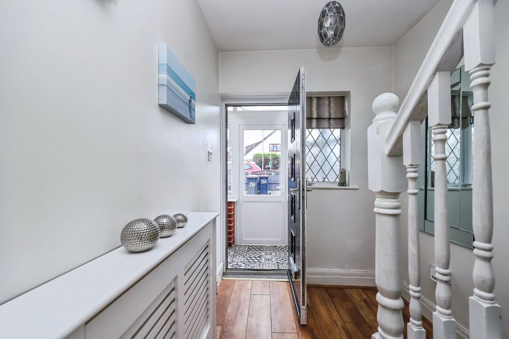 Property photo 3 of 15 Hallway