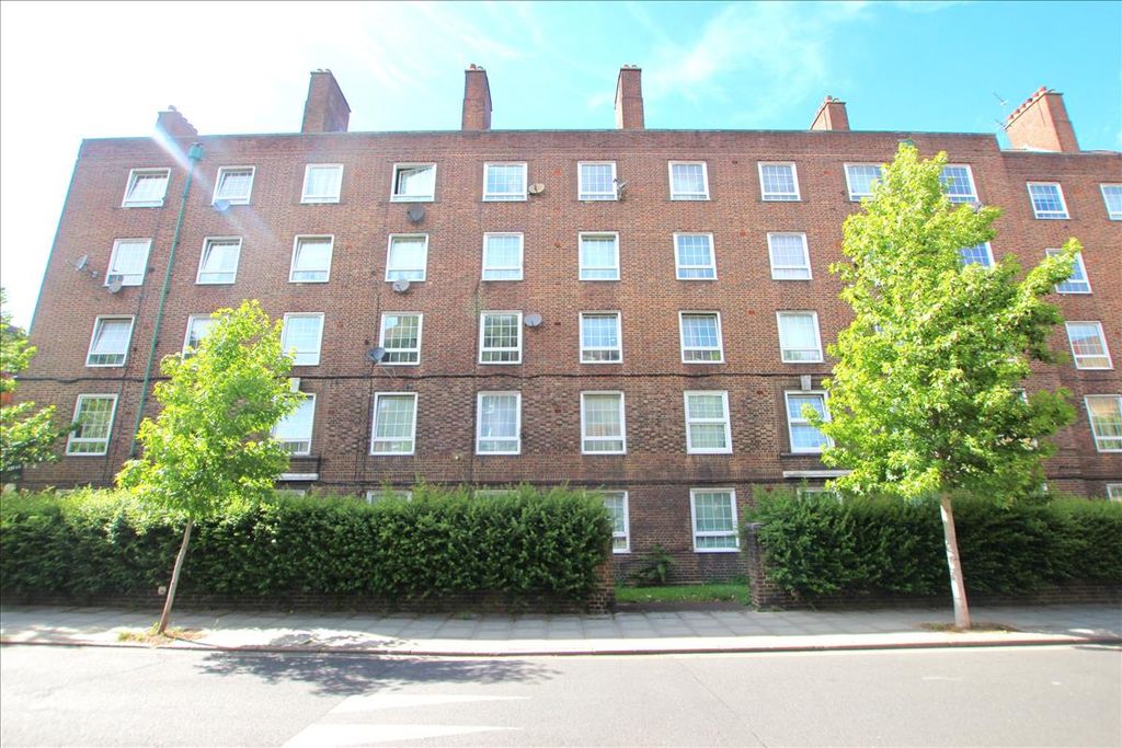 Property photo 1 of 11