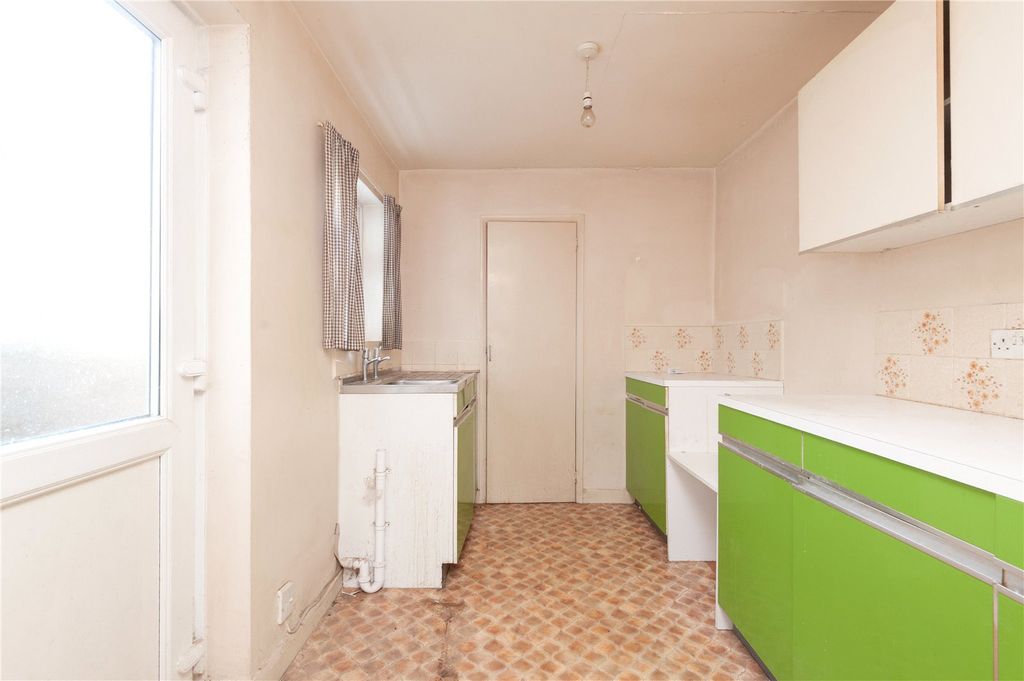 Property photo 3 of 18 Picture No. 09