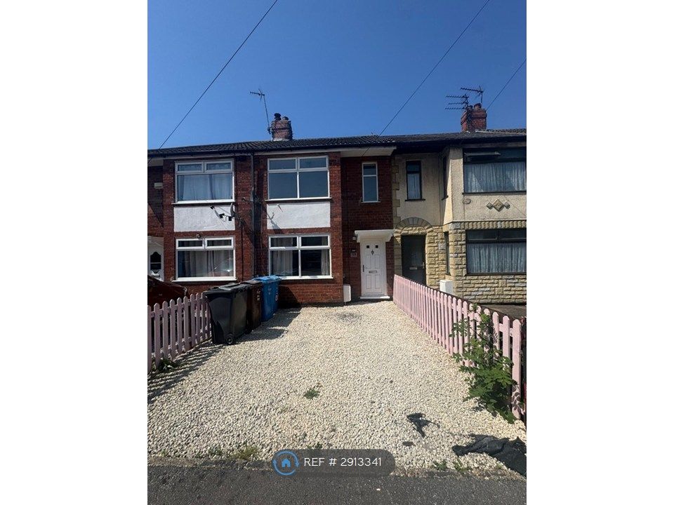 Property photo 1 of 11 Front View/Private Parking