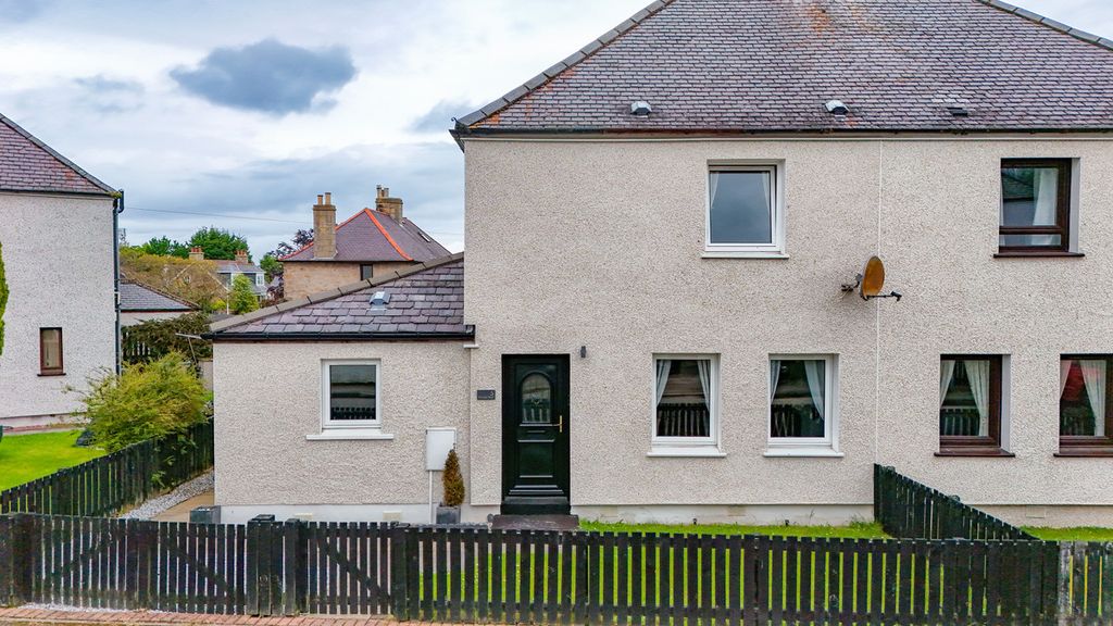 Property photo 1 of 40