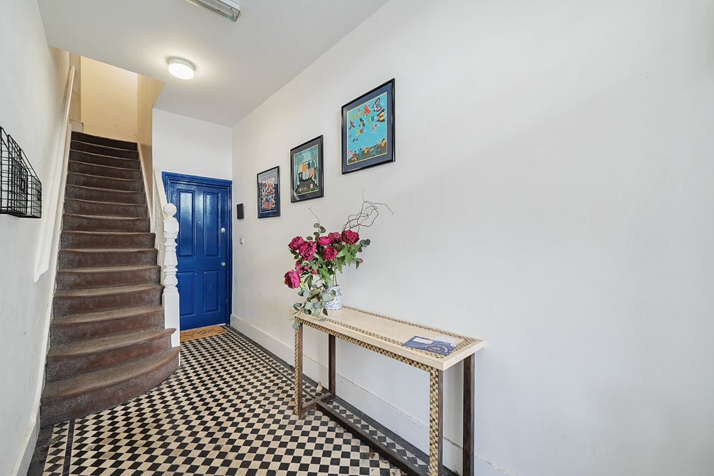 Property photo 2 of 13 Picture No. 02