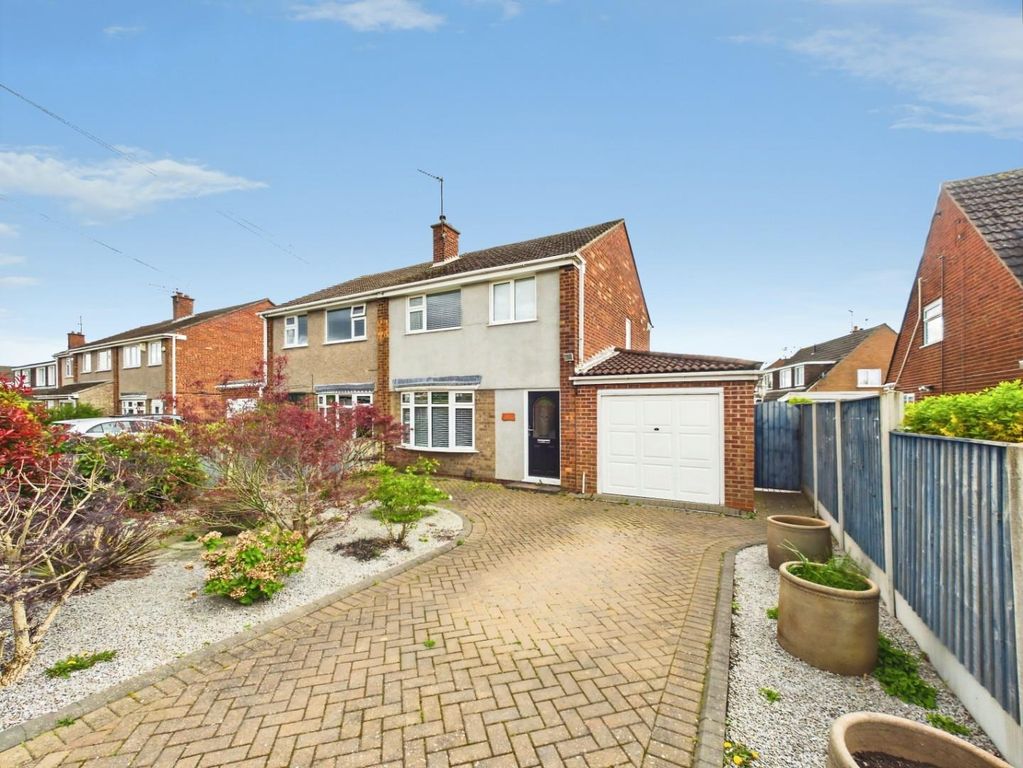 Property photo 1 of 17 Outside