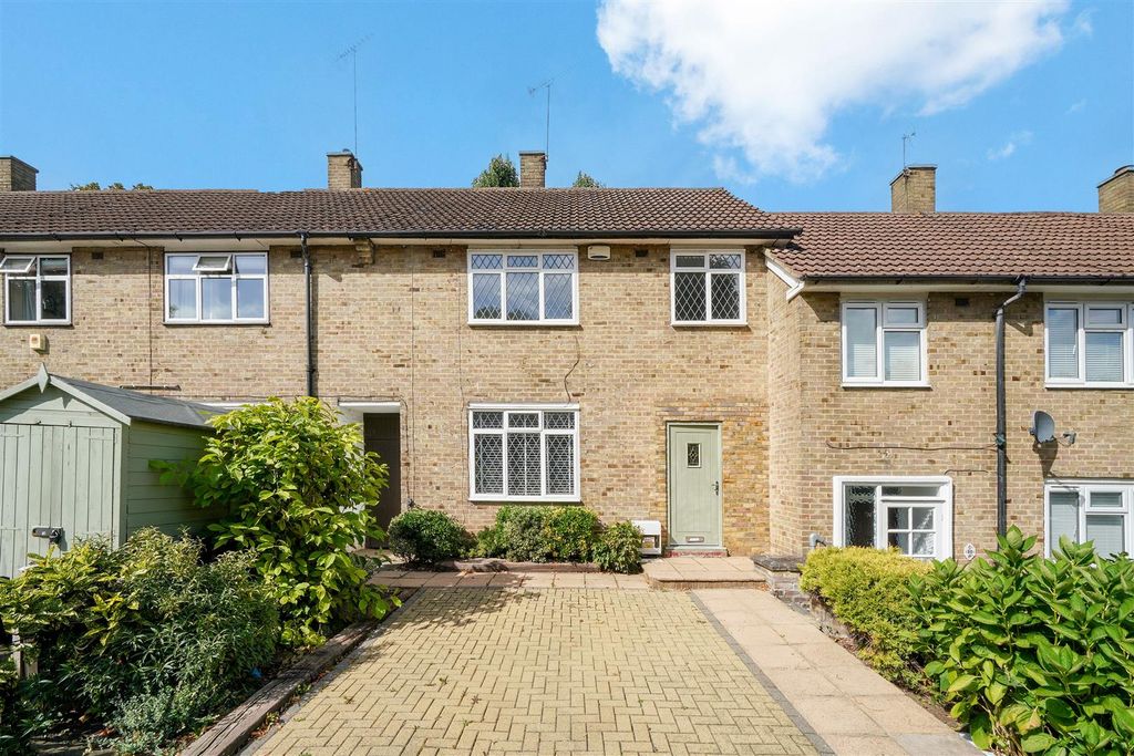 Property photo 1 of 14 Westleigh Avenue