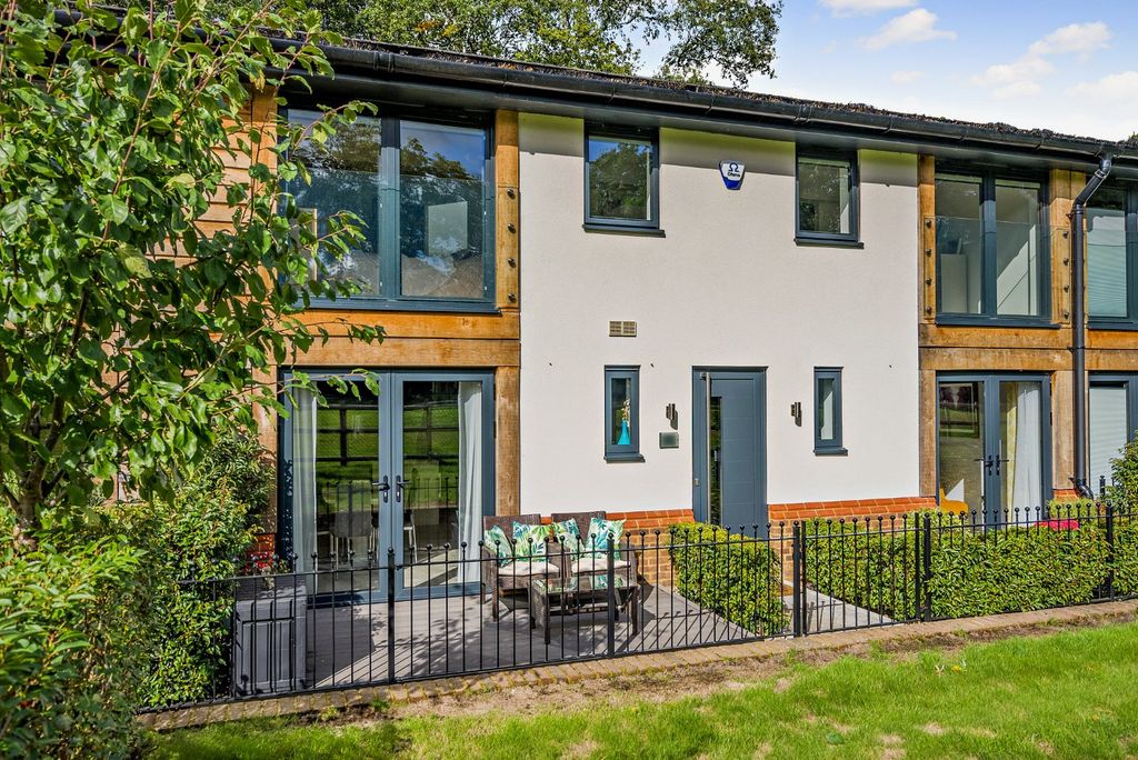 Property photo 1 of 24 Picture No. 33