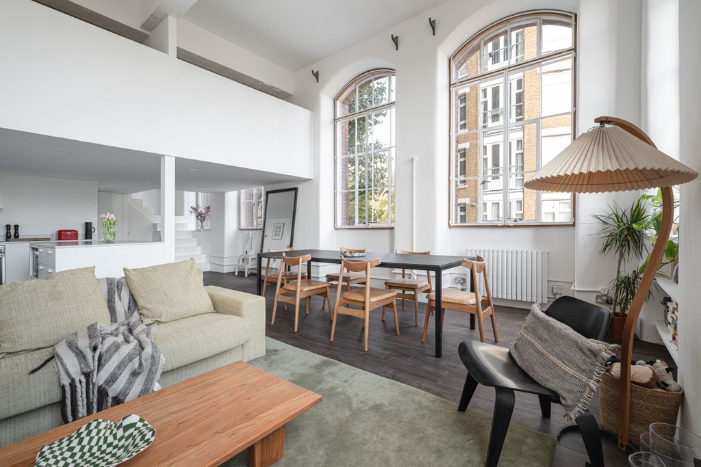 Property photo 1 of 29 Manhattan-Building-24 (17).Jpg