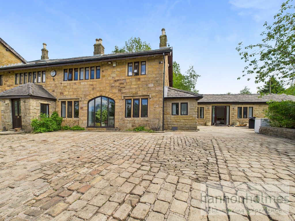 Property photo 1 of 73 Cam05283G0-Pr0050-Still069