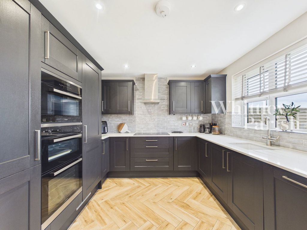 Property photo 3 of 21