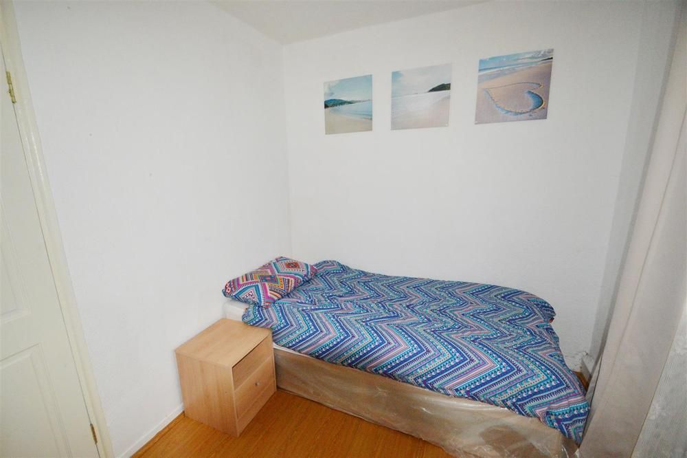 Property photo 3 of 5 Bfbeb724c73F3c52d4067Bdb02c5622582A8E604.1000x666.