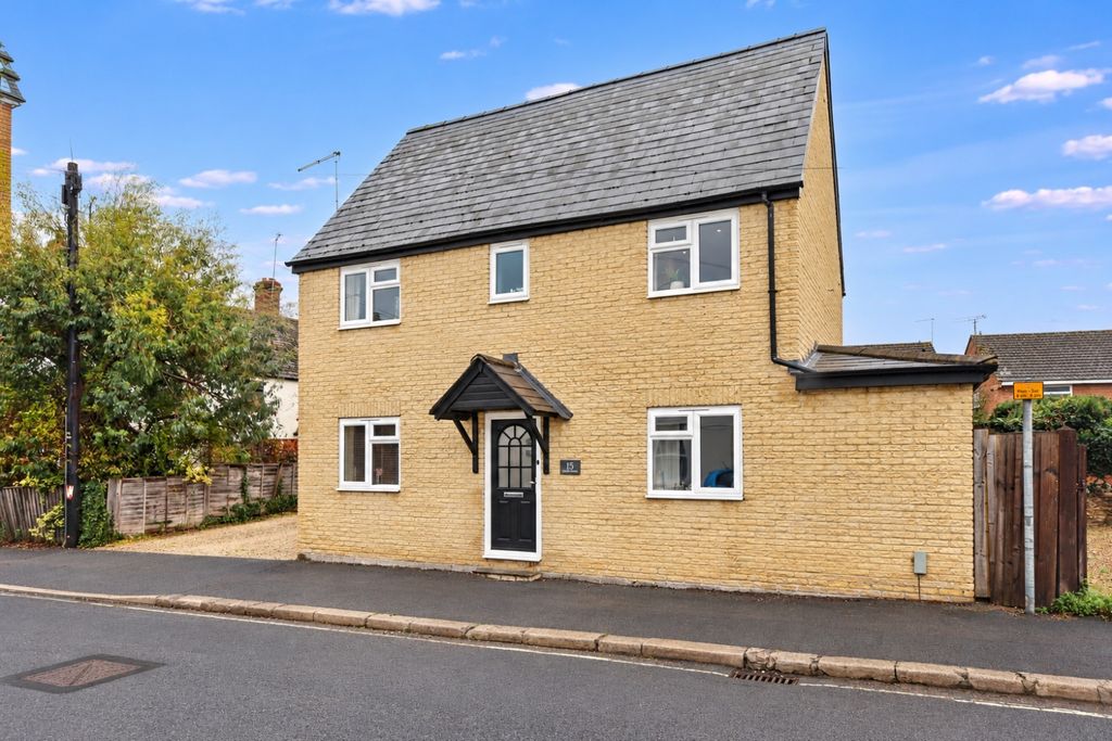 Property photo 1 of 30 68Eb4468-8Bb2-47F6-Bbf0-A3C96E95B451