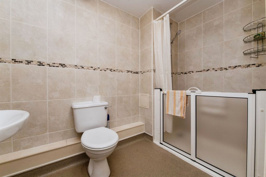 Additional image 4 of 1 bed flat for saleCanal Hill, Tiverton EX16