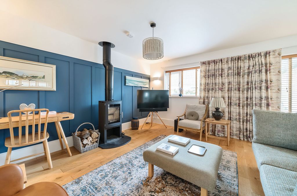 Property photo 2 of 33 1214793 (1).Jpg