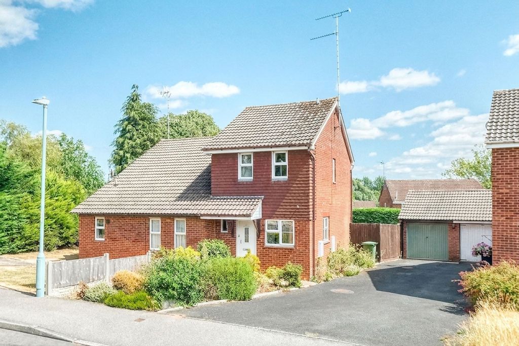 Property photo 1 of 11