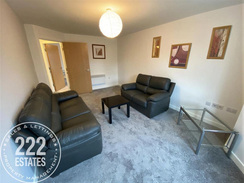 Property photo 3 of 9 Fc30E75B43Dca2998c15B9c9B960A8d6.Jpg