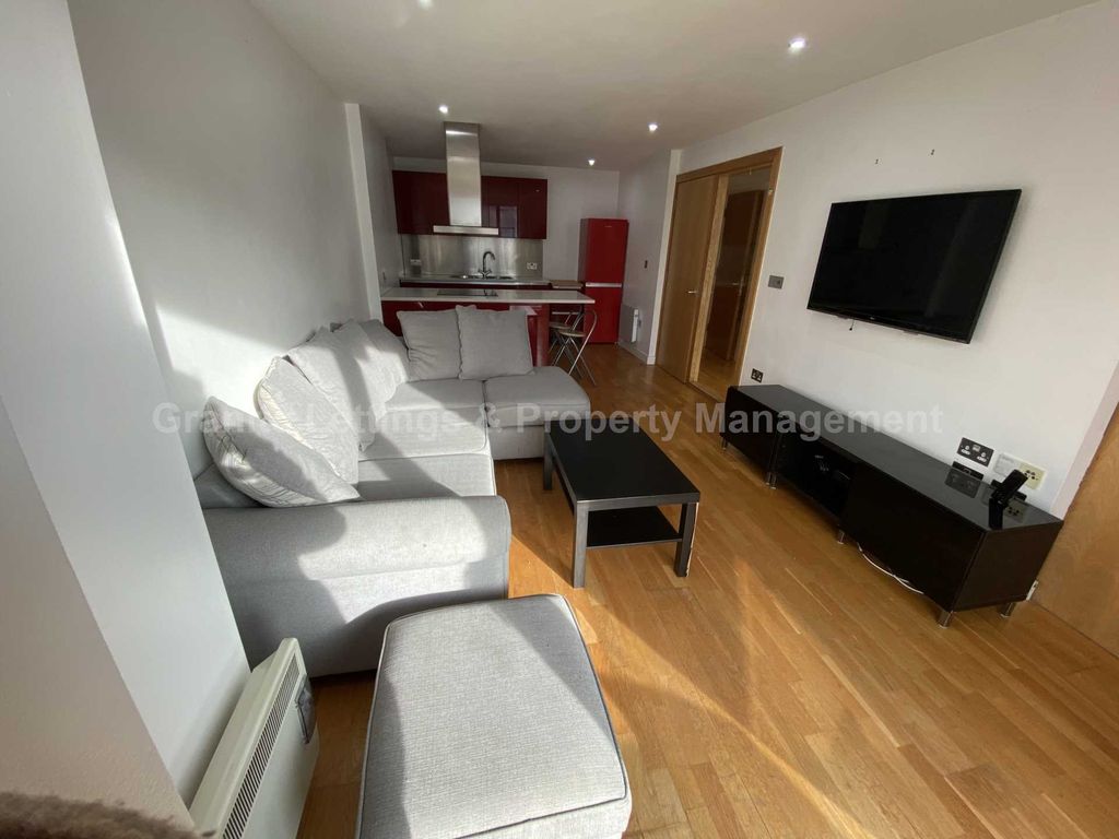 Property photo 3 of 12