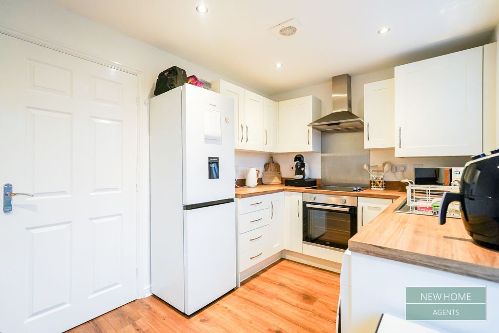 Property photo 3 of 16 Photo 4