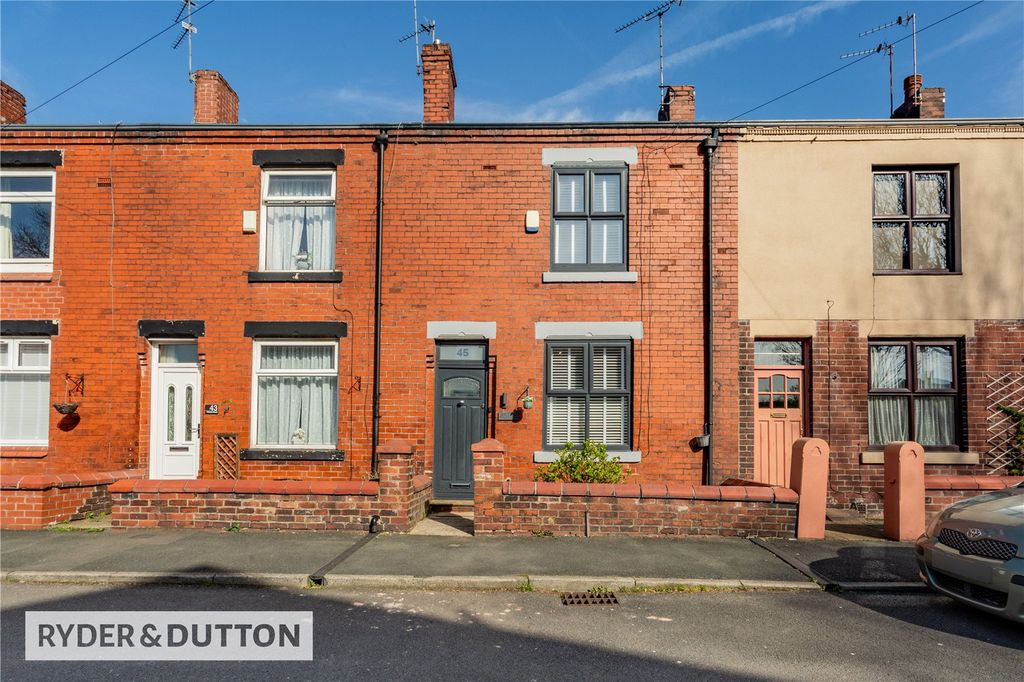 Property photo 1 of 19 Front External