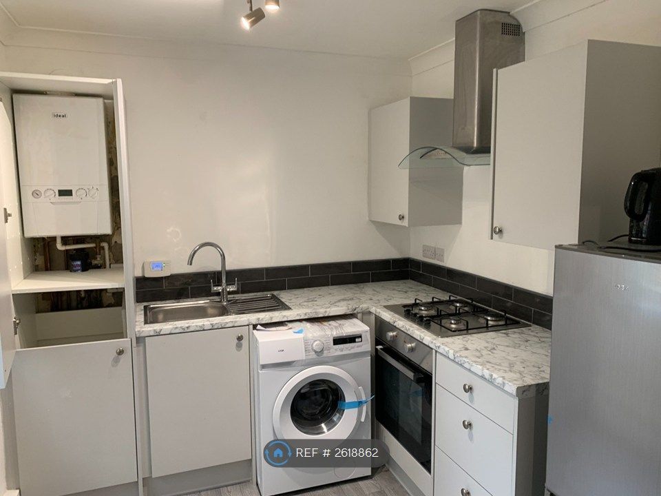 Property photo 3 of 9