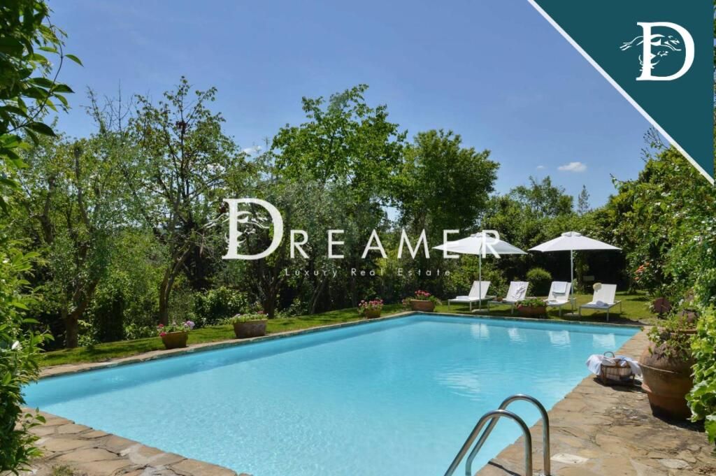 Property photo 2 of 50