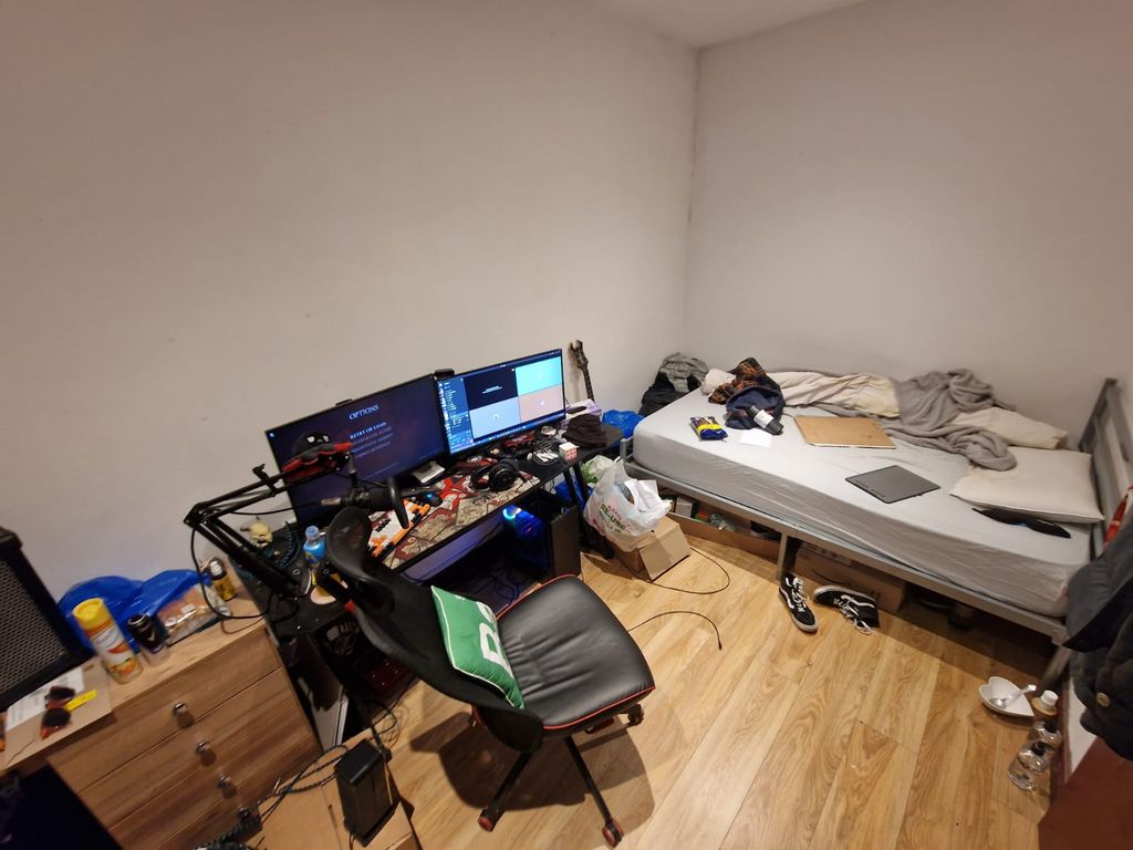 Property photo 3 of 7