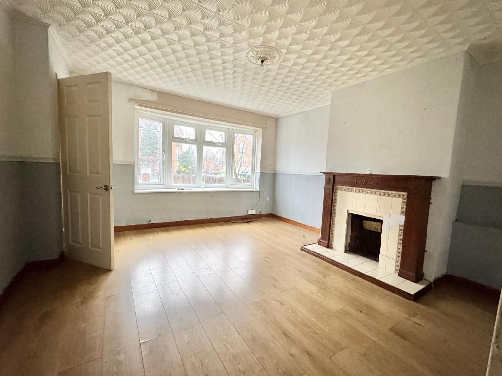 Property photo 3 of 11 Photo 3