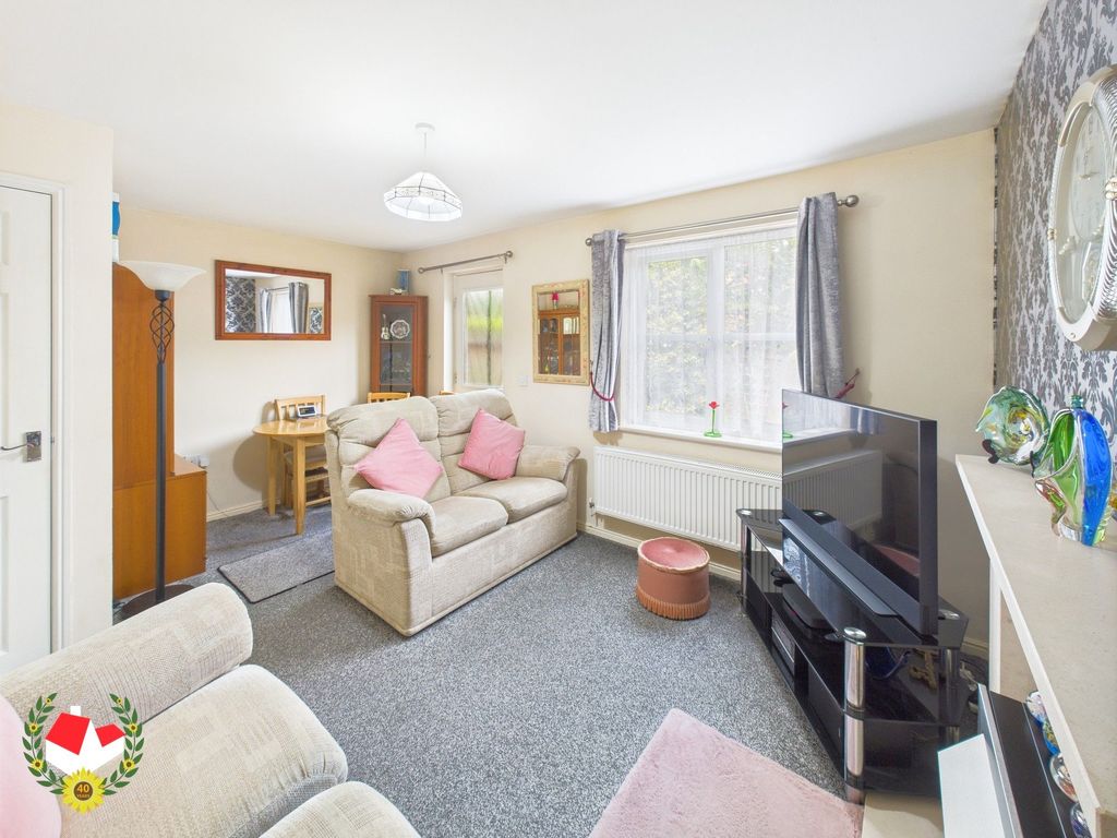 Property photo 3 of 12