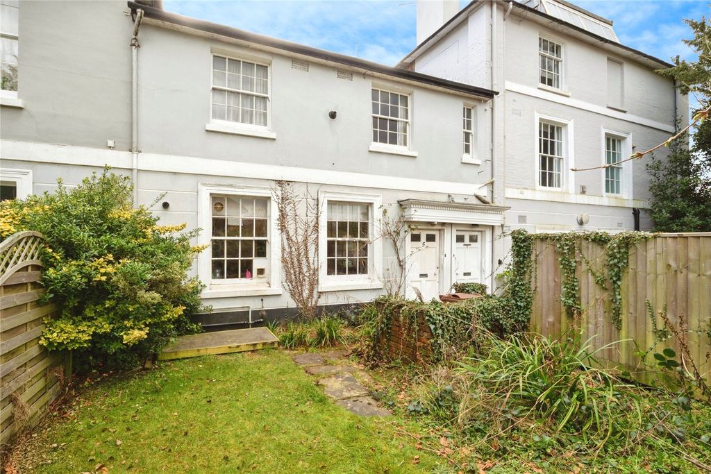 Property photo 2 of 15 Picture No. 17