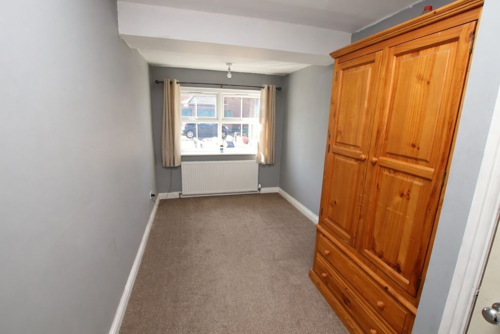 Property photo 3 of 16 Reception Or Gf Bedroom