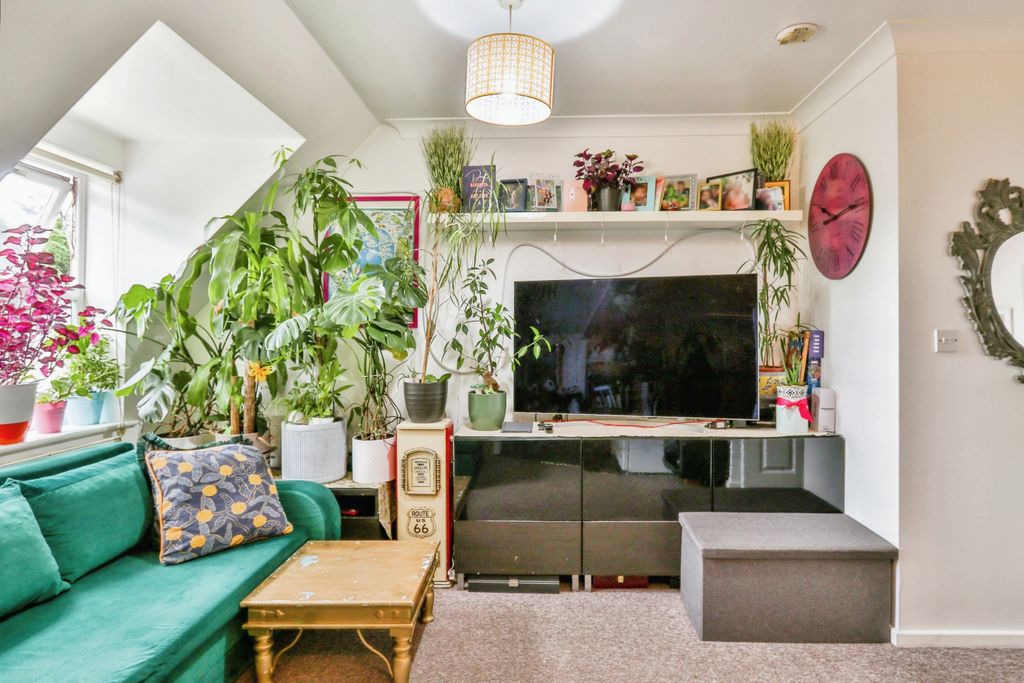 Property photo 3 of 11 Photography