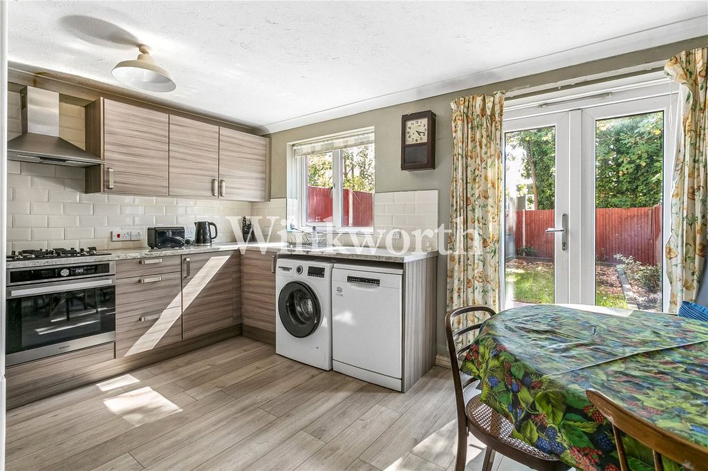 Property photo 3 of 12 Picture No. 03
