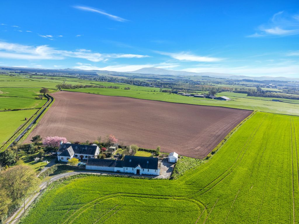 Property photo 1 of 26