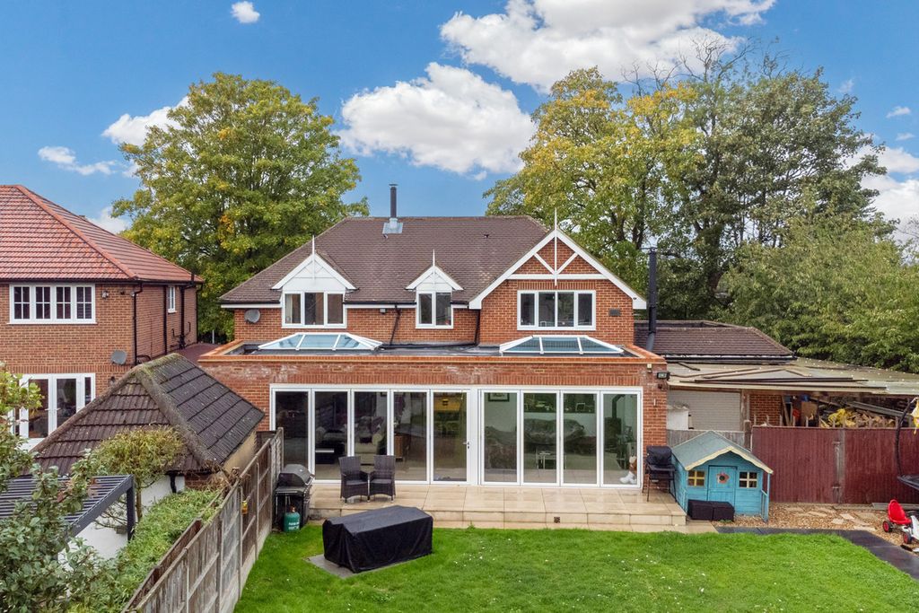 Property photo 2 of 22